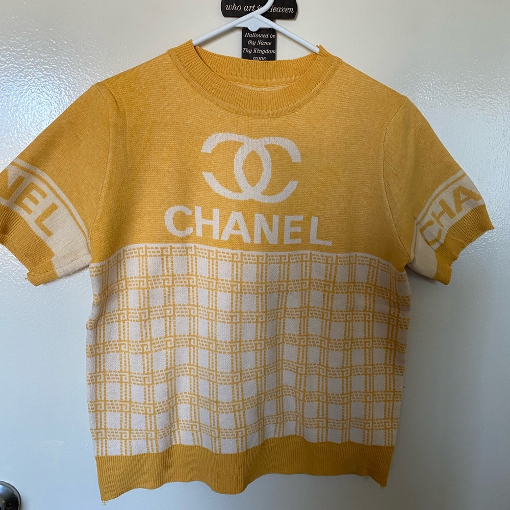 Knitted blouse